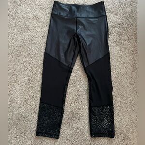 ZYIA black reflective metallic light n tight hi rise7/8 (24”) size 12 leggings